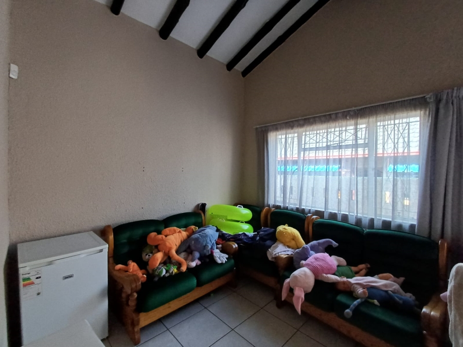 3 Bedroom Property for Sale in Vaalpark Free State